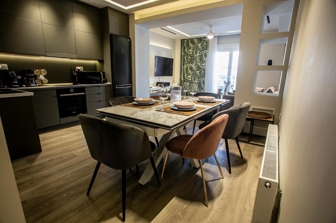 The Lux2 A Gorgeous Apartment テッサロニキ エクステリア 写真