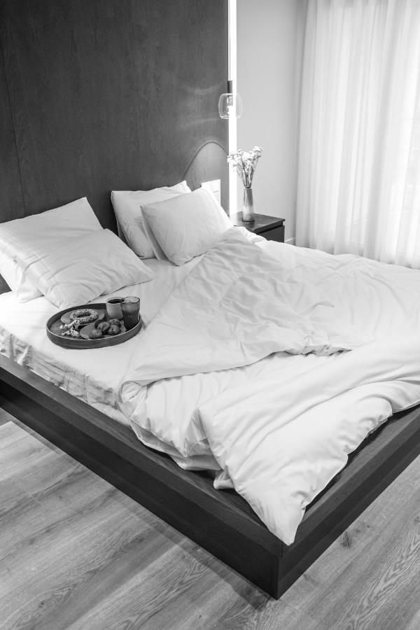 The Lux2 A Gorgeous Apartment テッサロニキ エクステリア 写真
