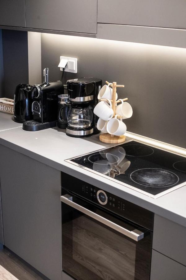 The Lux2 A Gorgeous Apartment テッサロニキ エクステリア 写真